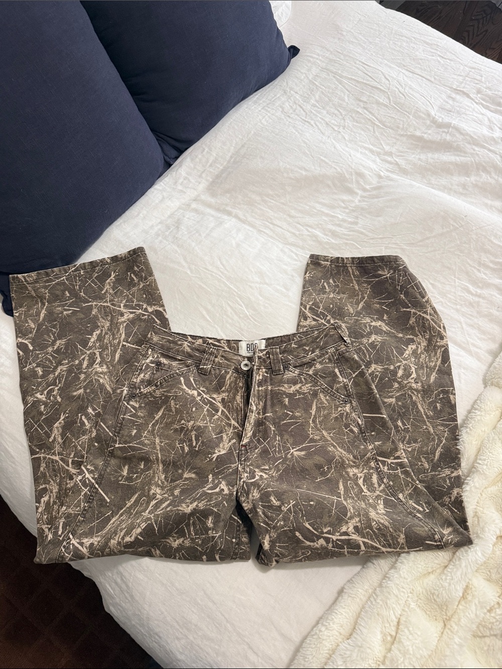 BDG women’s camo pants